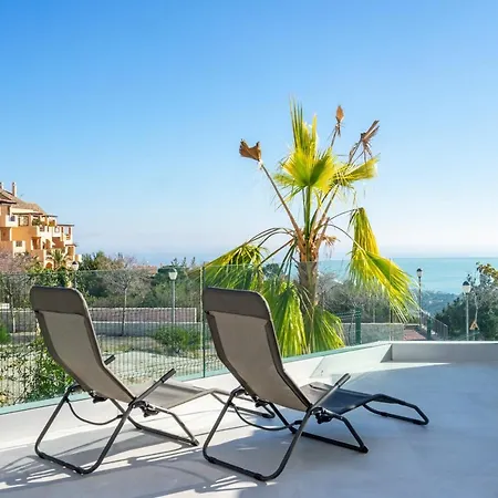 Apartament Modern With Pool In Ref 47 Benalmádena
