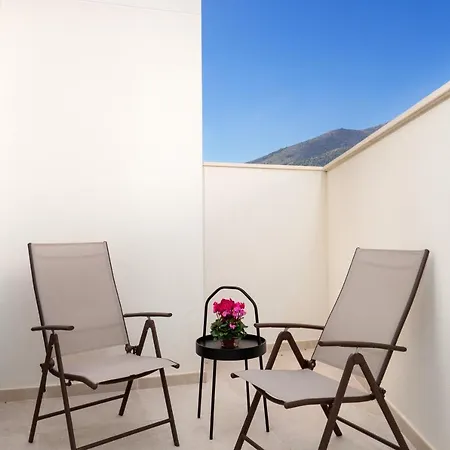 Modern With Pool In Ref 47